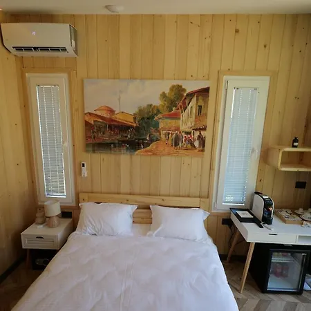 Ξενοδοχείο Agroturizem Ndryshe 4*
